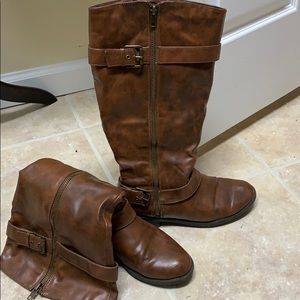 Tall brown boots (8W)